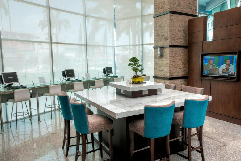 Hotel Courtyard By Marriott Guayaquil