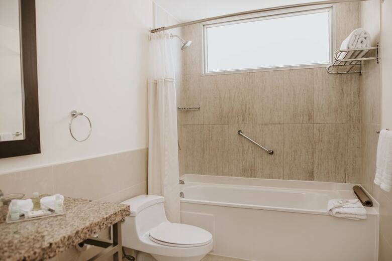 Hotel Courtyard By Marriott Guayaquil