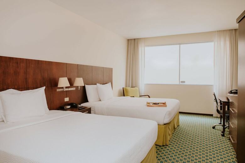 Hotel Courtyard By Marriott Guayaquil