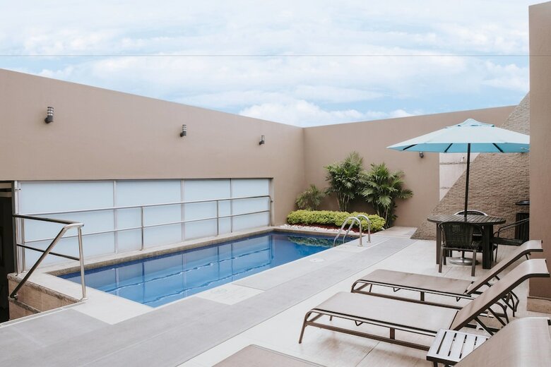 Hotel Courtyard By Marriott Guayaquil