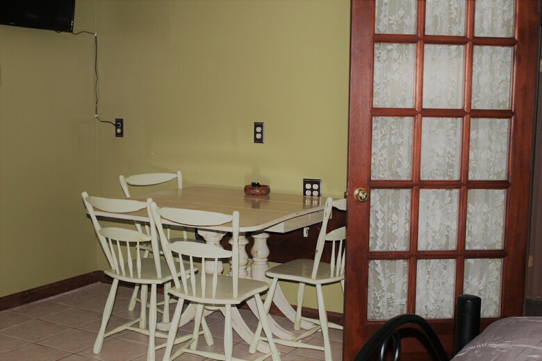 Hotel Nola's Onekama Hideout