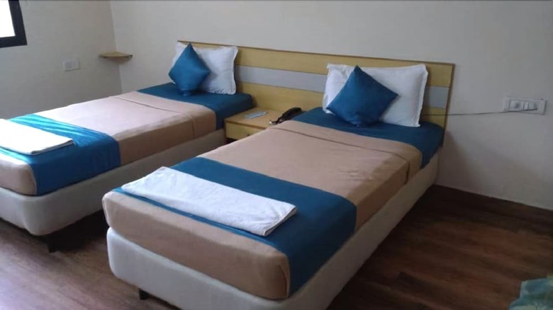 Hotel Online Suites