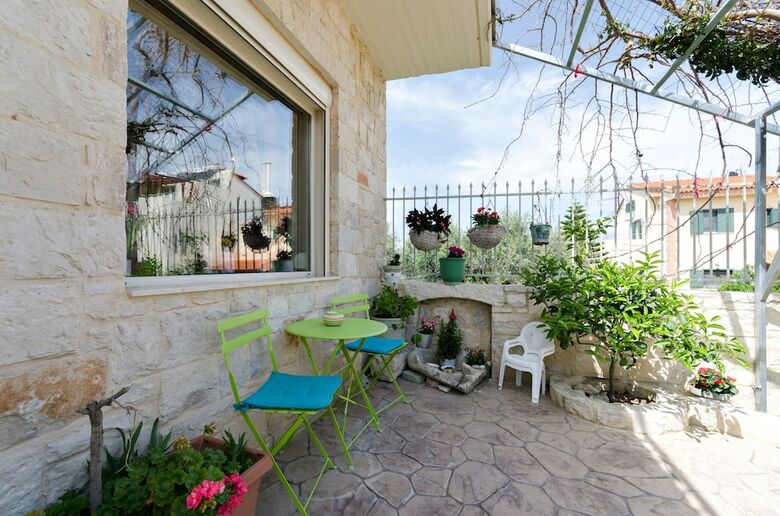 Apartamentos Skalani Stone Houses
