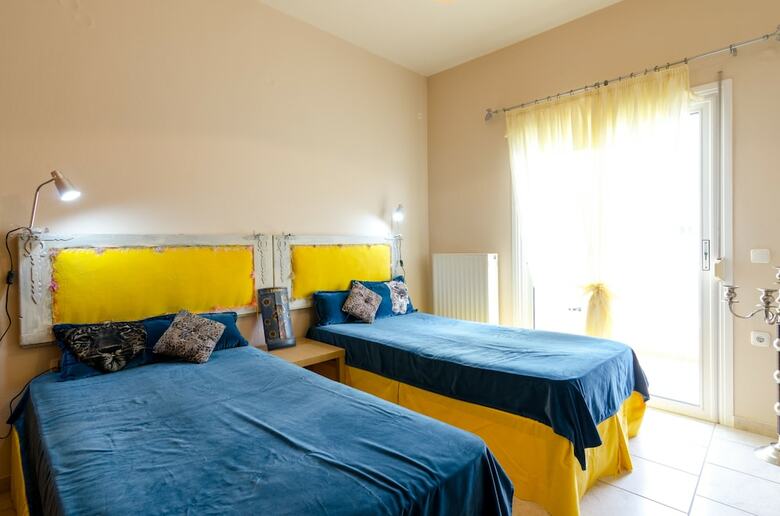 Apartamentos Skalani Stone Houses