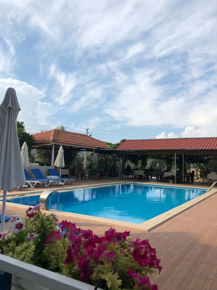 Ferah Hotel