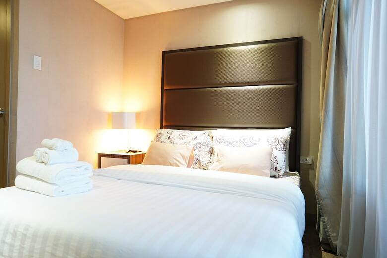 Serena's Suite (makati Ave.)