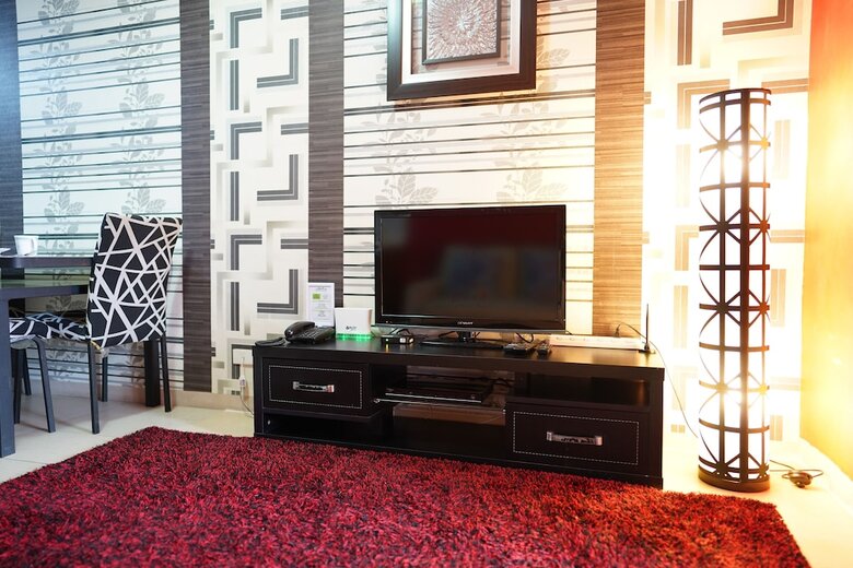 Serena's Suite (makati Ave.)