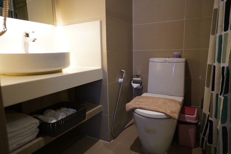 Serena's Suite (makati Ave.)