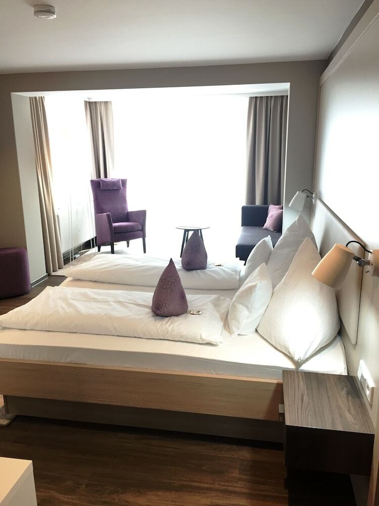Hotel Iris Am See