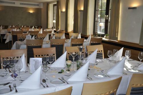 Hostal Hotel Zum Braunen Hirschen