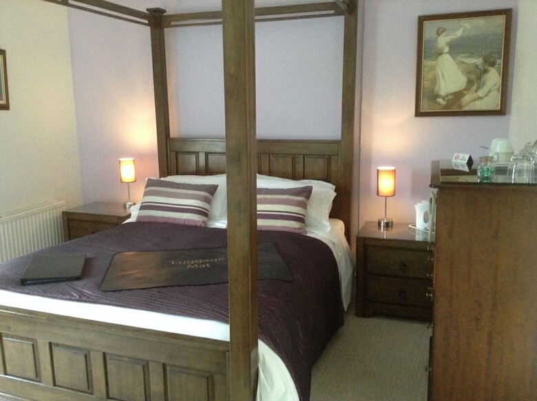 Bed & Breakfast The Gables Guest House