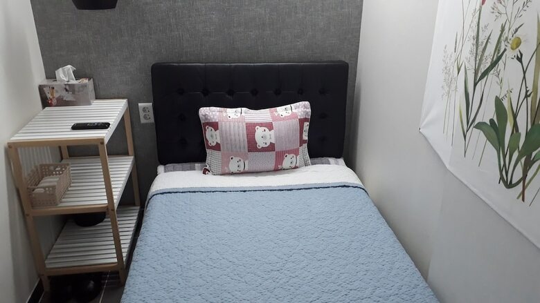 Capsule Hotel Goodstayinn