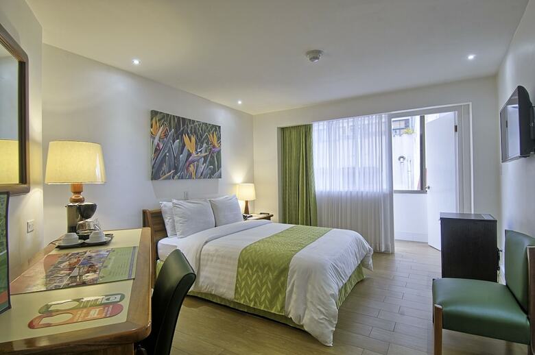 Hotel Balmoral Premium Rooms