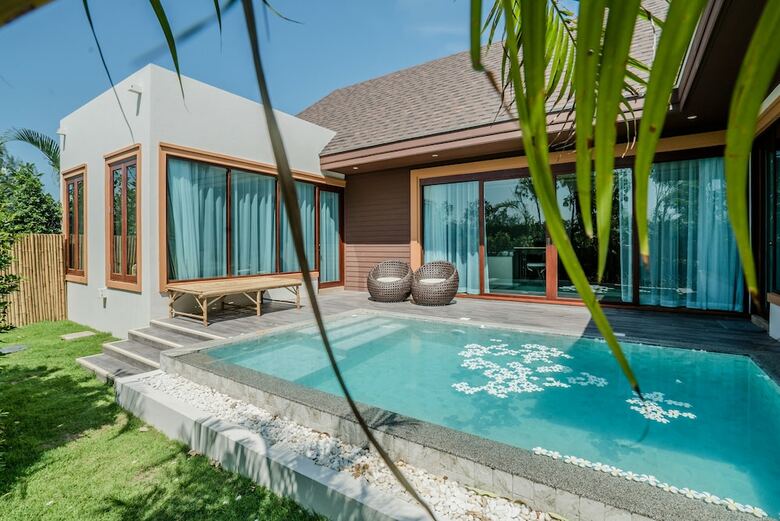 Hotel Triple Tree Beach Resort