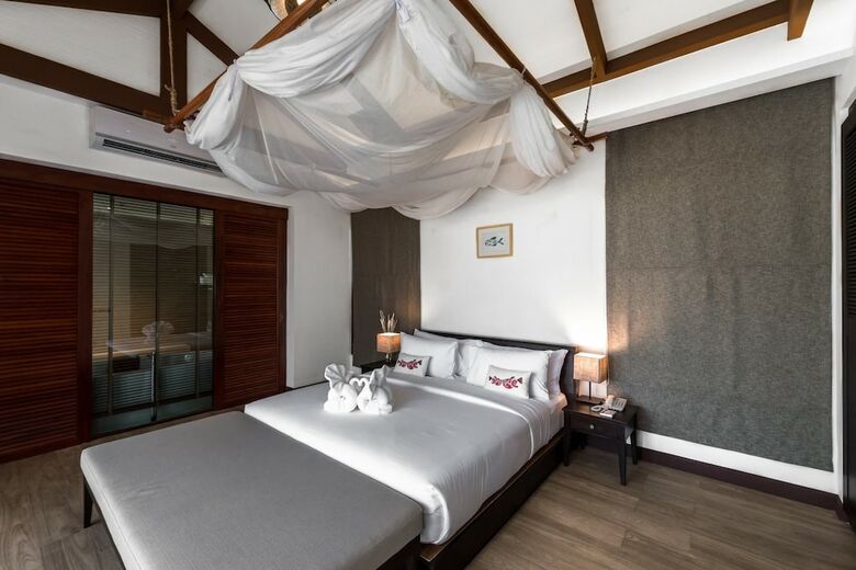 Hotel Triple Tree Beach Resort