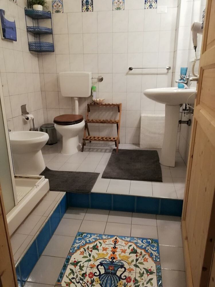 B&B Aloi Rooms