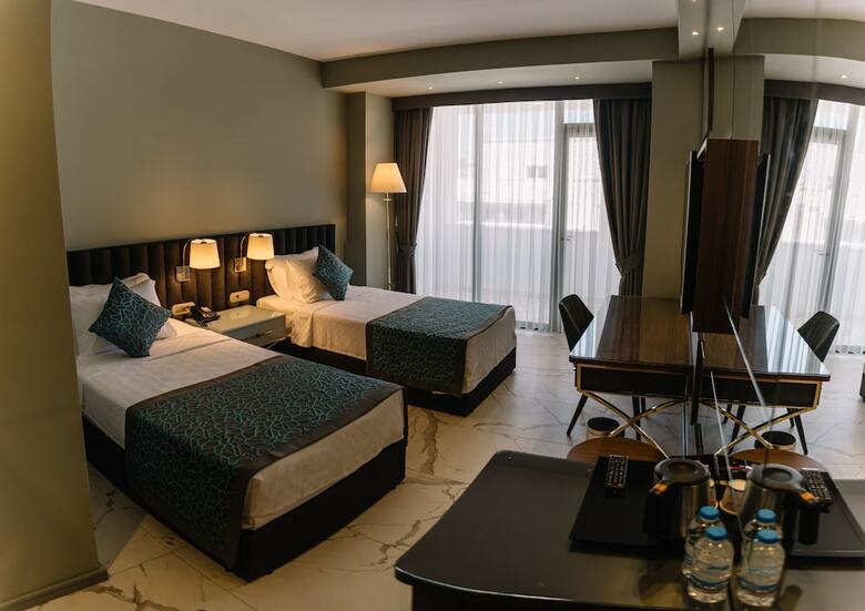 Hotel Capella Otel