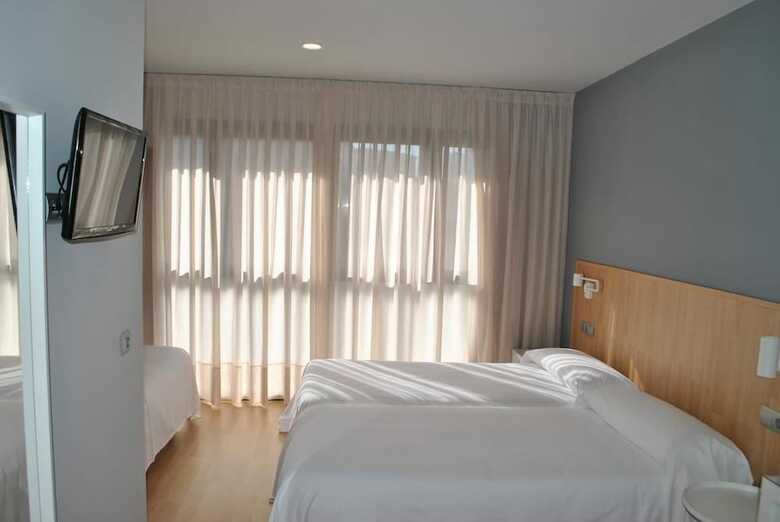 Hostal Universitat Cervera
