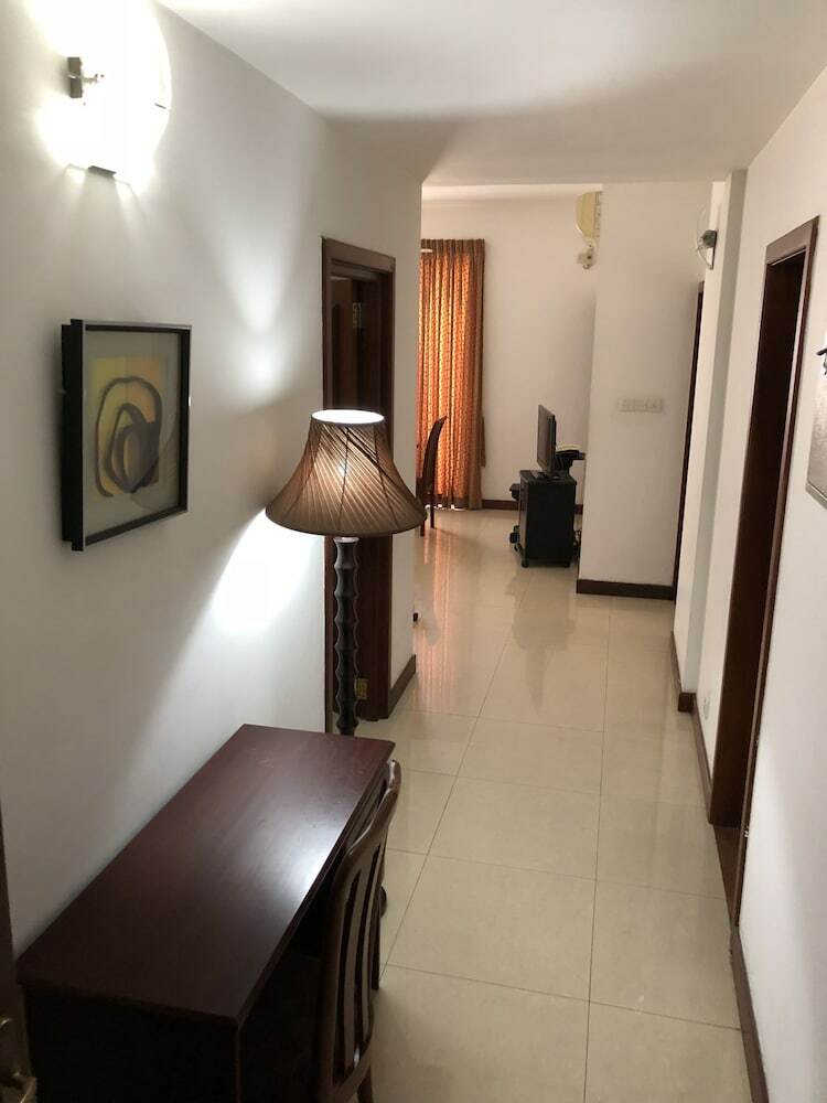 Hedges Court Plus 2 Bed Apartment