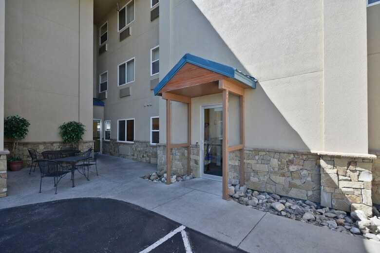 Yellowstone Westgate Hotel
