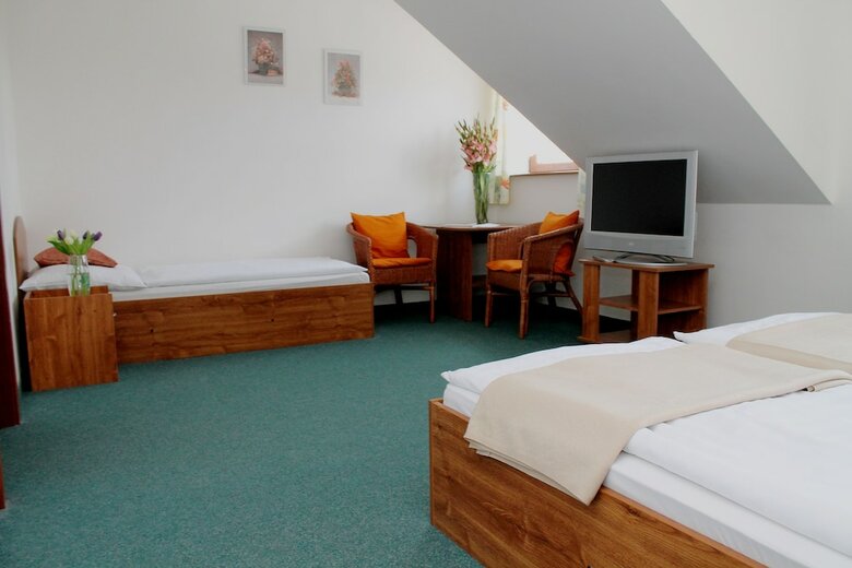 Hotel P?�chovice