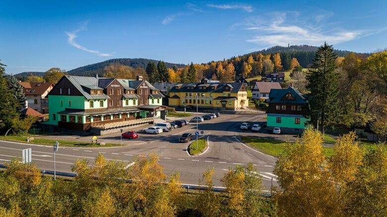 Hotel P?�chovice