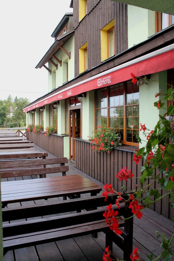 Hotel P?�chovice