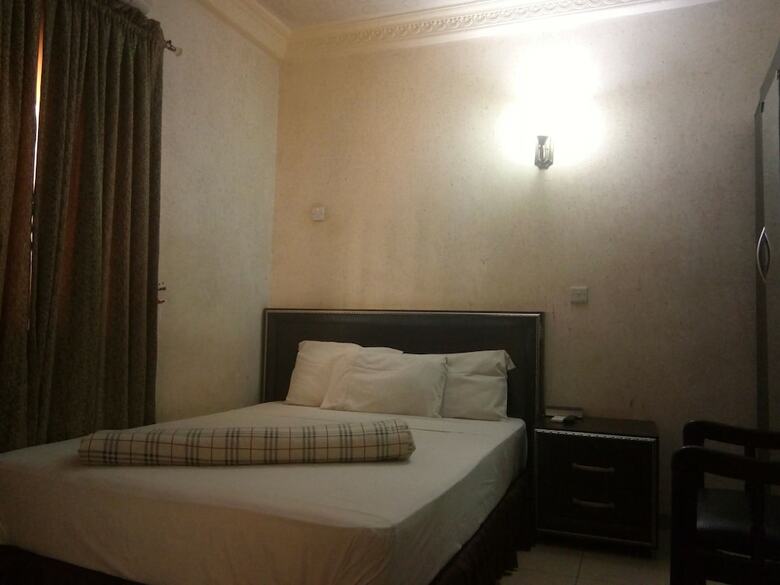 Rila Muam Castle Hotel