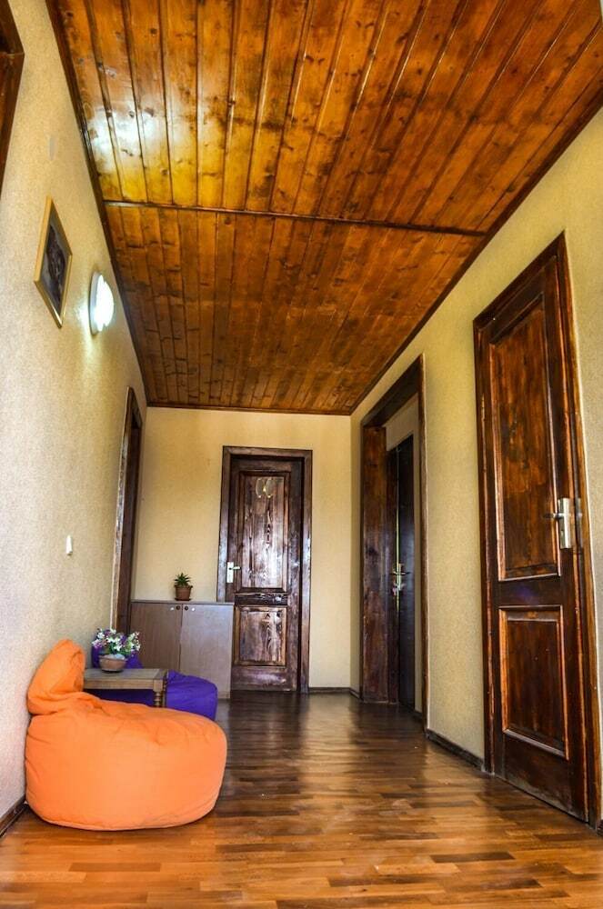 Gudauri Hotel Retro