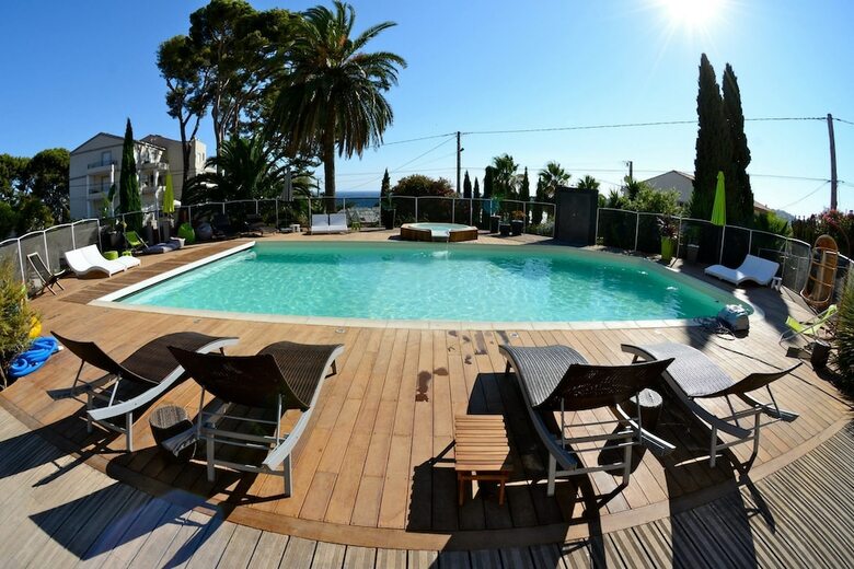 Bed & Breakfast Val D'azur Chambres D'h�tes de Charme