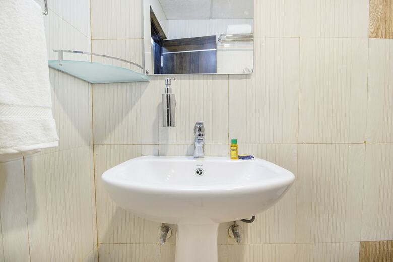 Fabhotel Windsor Castle Inn Brigade Rd