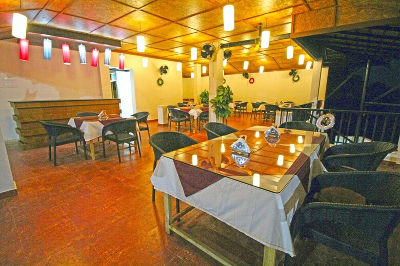 Hotel Raposo Holiday Resort