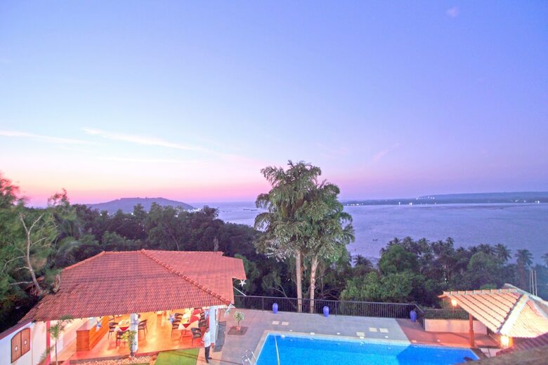 Hotel Raposo Holiday Resort