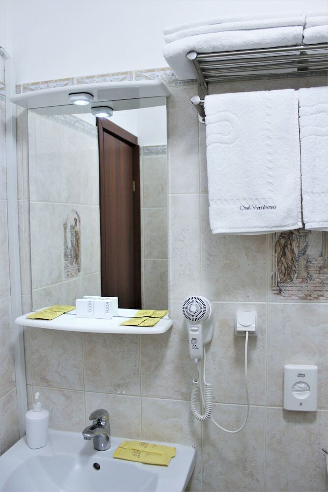 Hotel Vyrubovo - Hotel