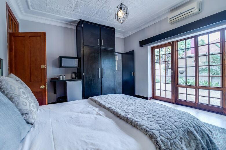 Hotel The Nightingale Guesthouse