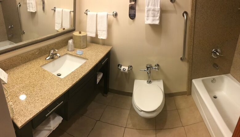 Hotel Asbury Inn & Suites