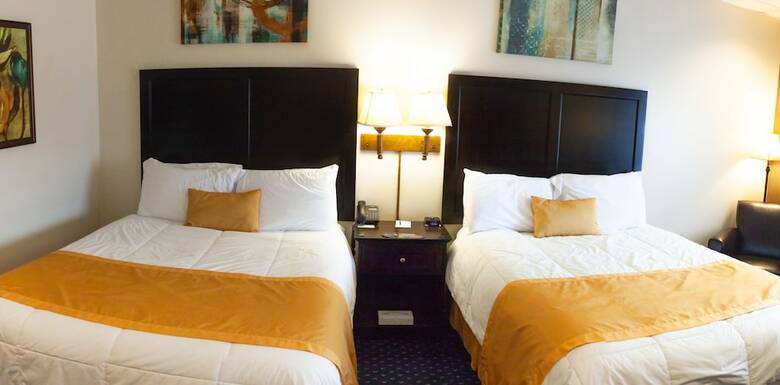 Hotel Asbury Inn & Suites