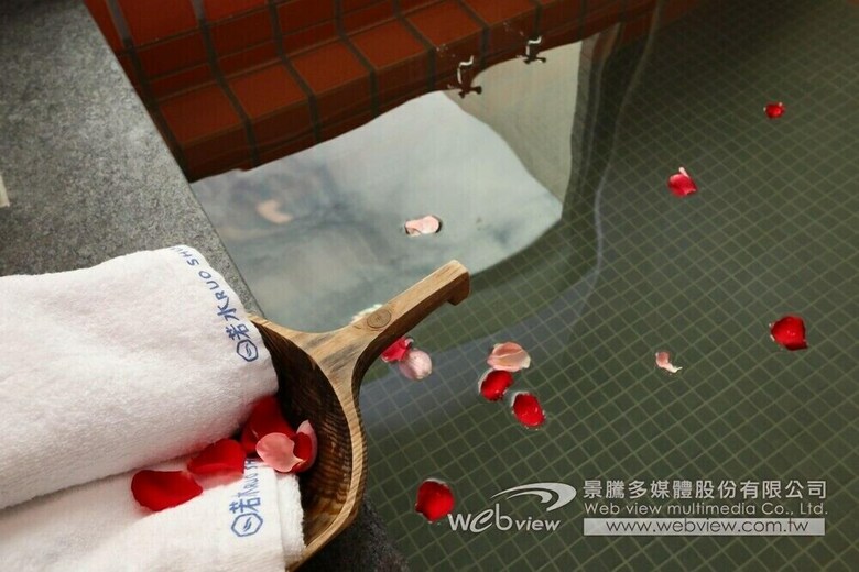 Ruo Shui Hotspring Hotel