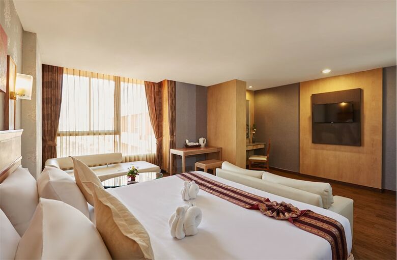 Hotel Eastern Grand Palace