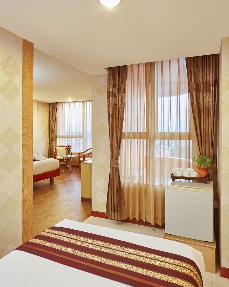 Hotel Eastern Grand Palace