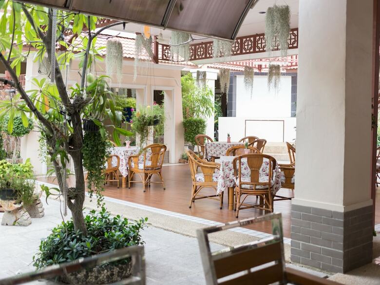 Hotel Eastern Grand Palace
