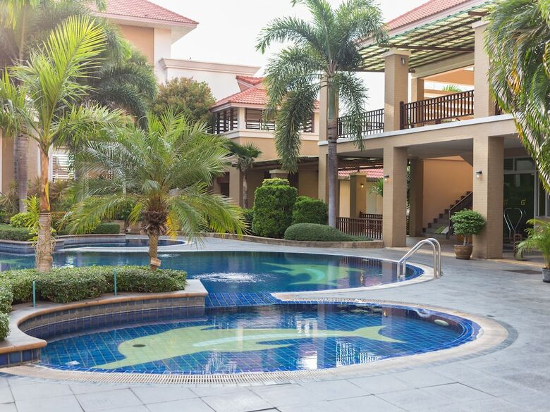 Hotel Eastern Grand Palace