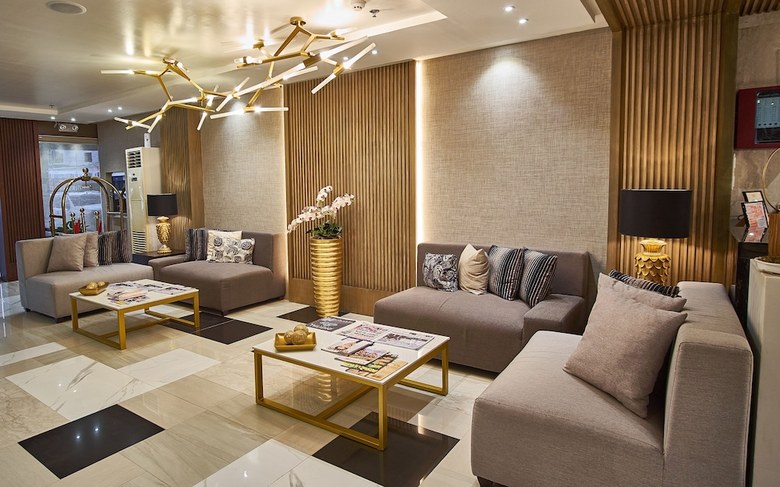 J7 Hotel Iloilo