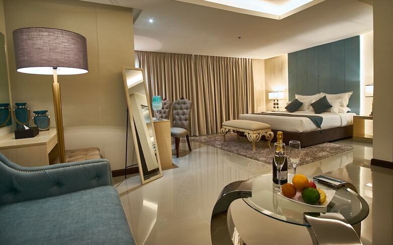 J7 Hotel Iloilo