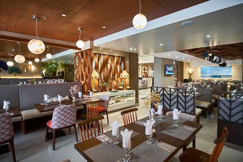 J7 Hotel Iloilo