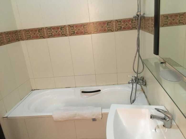 Hotel Cynergy Suites Royale