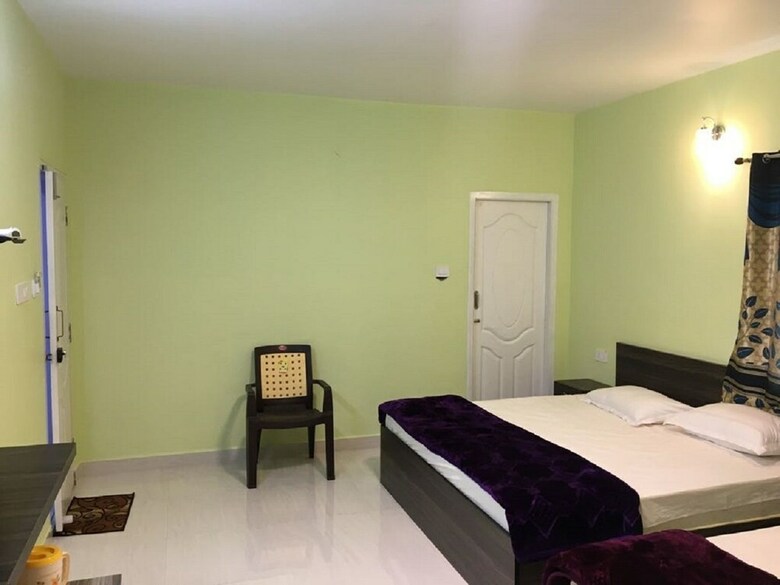 Hotel Praba Rooms And Cottages