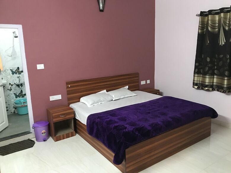 Hotel Praba Rooms And Cottages