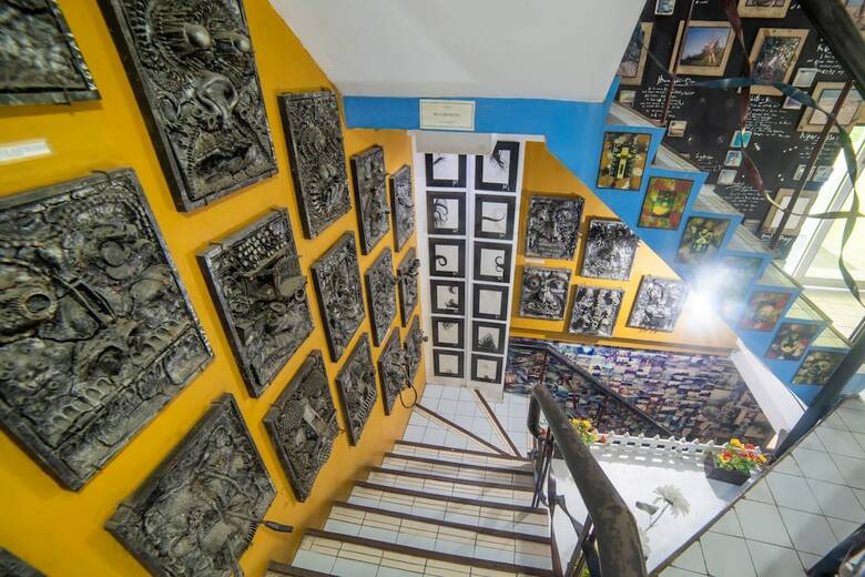 Oyo 200 Ponce Suites Art Hotel
