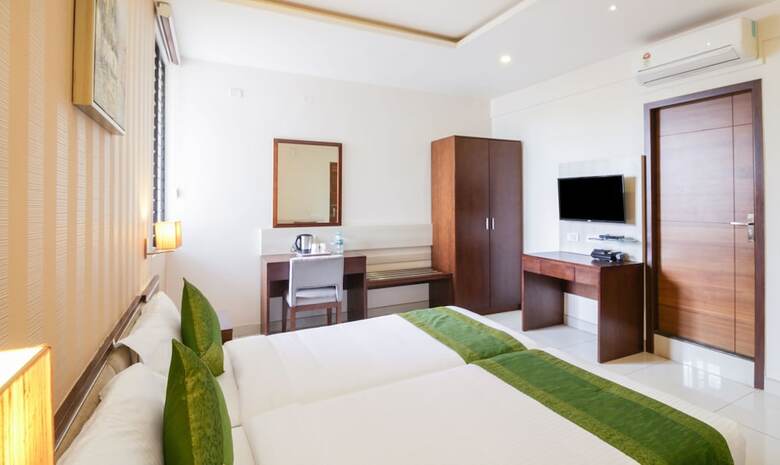 Hotel Treebo Trend Maharaja Inn